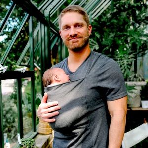 Lalabu “Dad Shirt”. Baby wearing shirt.